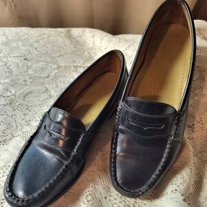 Women's G.H Bass loafer style shoes